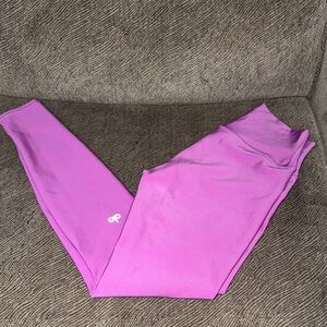 Alo Yoga Purple Lavender Leggings